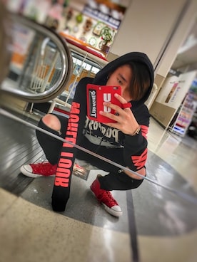 「ダンス」｜「アイテム（PC・スマホグッズ/家電）」を使った、🇾 🇴 🇸 🇭 🇮 🇰 🇮さん（メンズ・173cm）の春コーディネート