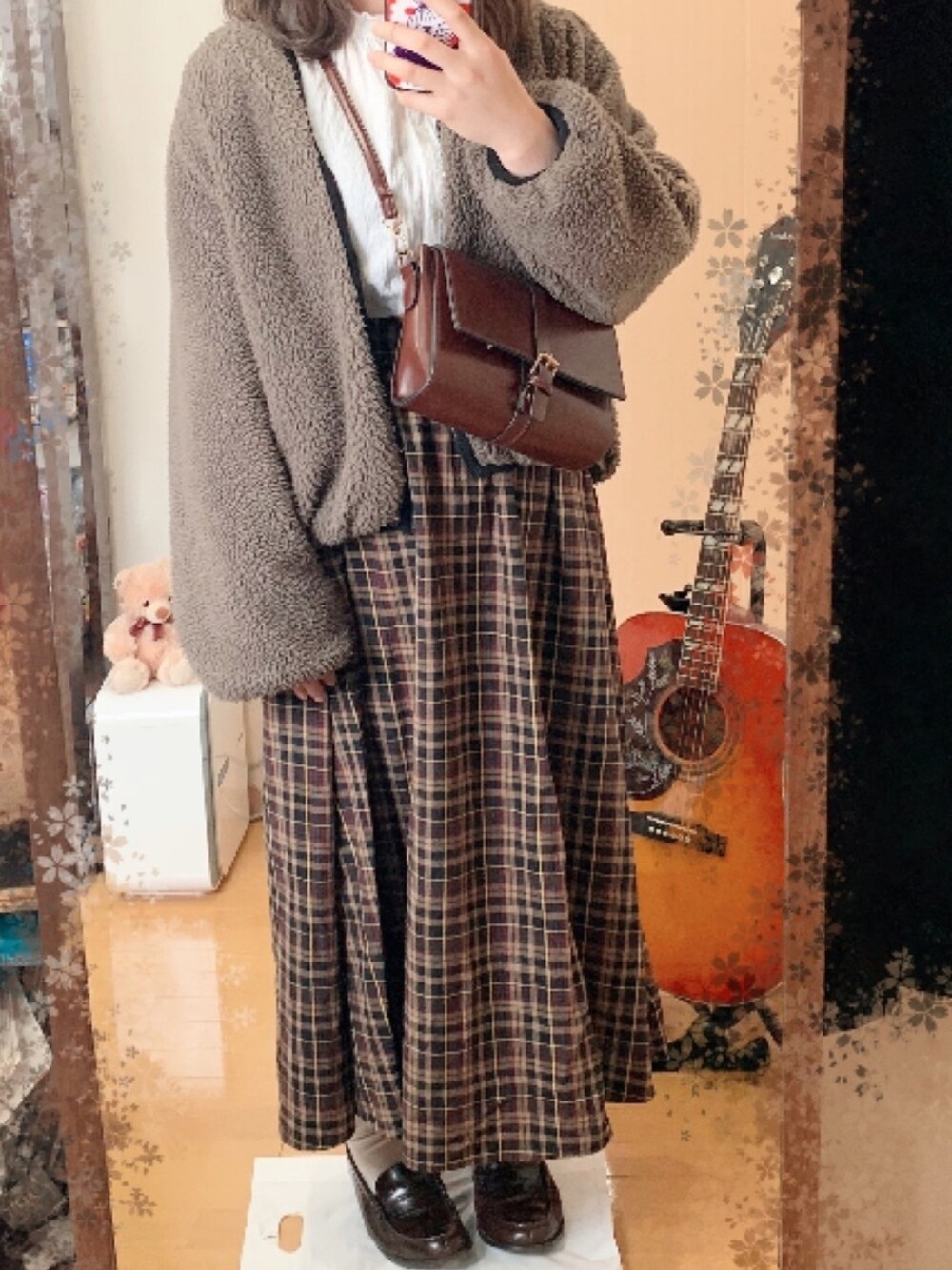 「ブラウン色に染まれ」｜「MERLOTのアイテム（スカート、ブラウン系）」を使った、都  さん（レディース・163cm）の冬コーディネートの1枚目の写真