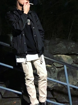 「HUF（ハフ）のアイテム（Hoodies、ブラック系）」を使った、yusukeさん（メンズ・178cm）の冬コーディネート