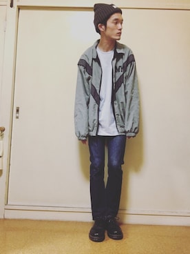 「古着のアイテム（Nylon jacket、グレー系）」を使った、yusukeさん（メンズ・178cm）の秋コーディネート