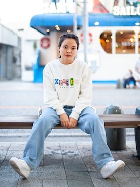「エクストララージ」｜「アイテム（スウェット）」を使った、本郷 礼さん（レディース・153cm）の秋コーディネート