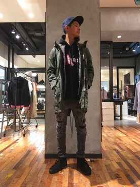 「DIESEL（ディーゼル）のアイテム（モッズコート）」を使った、keny.mさん（メンズ・180cm）の秋コーディネート