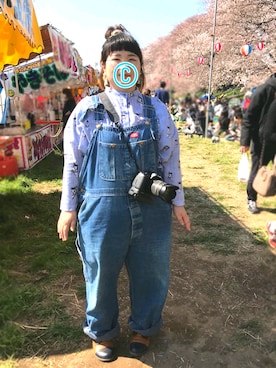 「カメラ女子」｜「アイテム（その他）」を使った、しーこさん（レディース・154cm）の春コーディネート