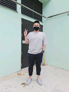 「PULL&BEAR（プルアンドベア）のアイテム（トップス）」を使った、derricknyxさん（メンズ・178cm）の春コーディネート