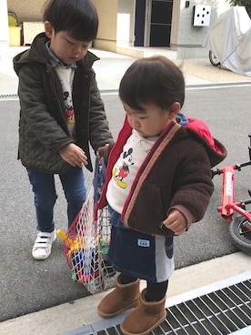 「アイテム（ブーツ、ブラウン系）」を使った、me-☆i-さん（キッズ・100cm）の冬コーディネート