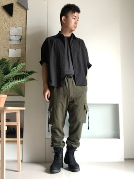 「5cm（ファイブシーエム）のアイテム（パンツ）」を使った、林宜弘さん（メンズ・165cm）の春コーディネート