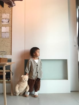 「アイテム（ノーカラージャケット、その他）」を使った、林宜弘さん（キッズ・90cm）の秋コーディネート