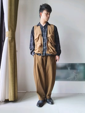 「アイテム（ミリタリージャケット、ゴールド系）」を使った、林宜弘さん（メンズ・165cm）の春コーディネート