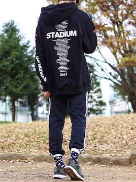 「JUSTIN BIEBER STADIUM TOUR（ジャスティンビーバースタジアムツアー）のアイテム」を使った、みなれんさん（メンズ・168cm）の冬コーディネート