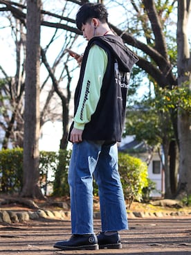 「Yeezy（イージー）のアイテム（Tシャツ/カットソー）」を使った、みなれんさん（メンズ・168cm）の冬コーディネート