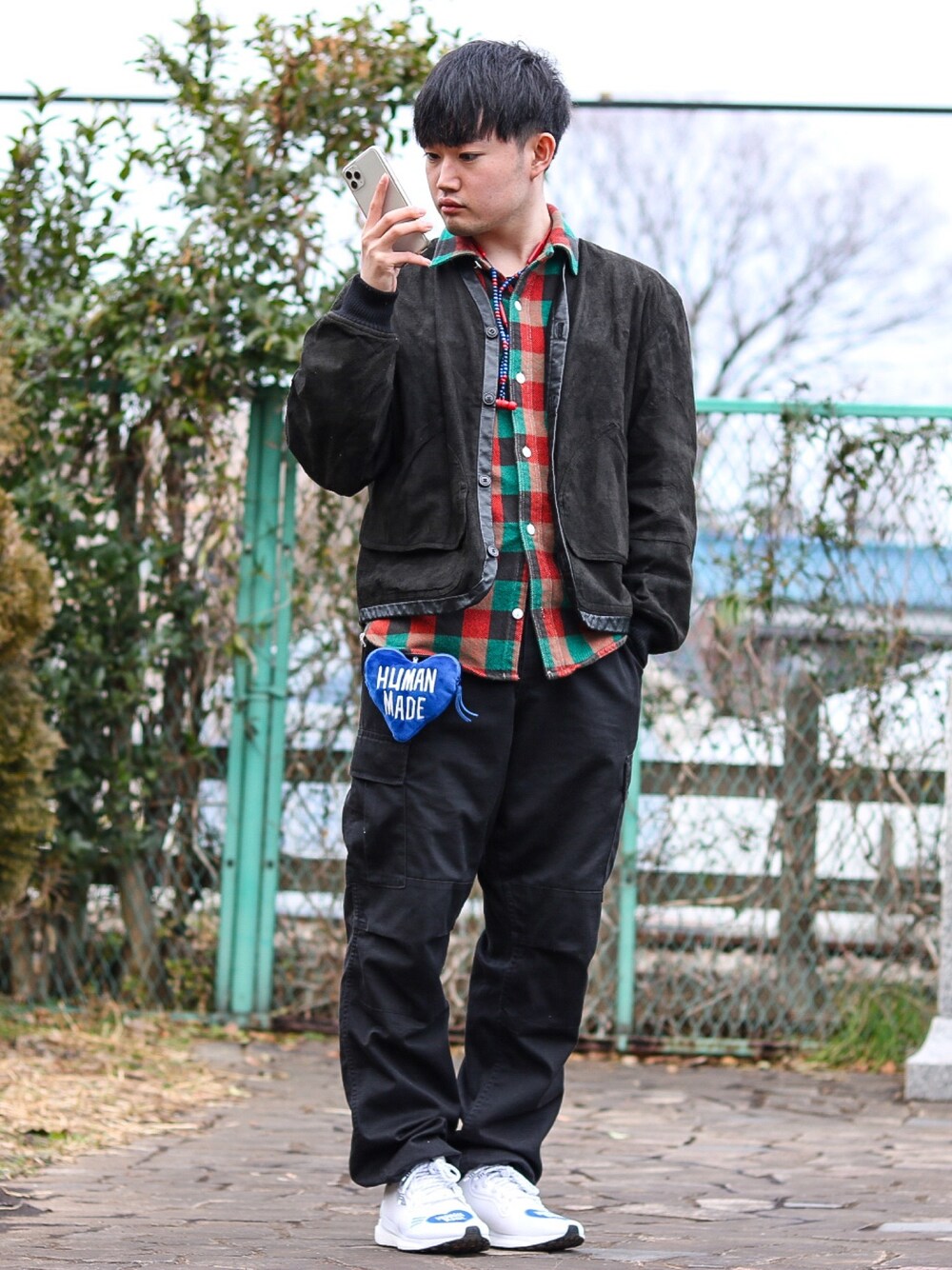 「おしゃれさんと繋がりたい、カジュアル、大人カジュアル、アメカジ、HUMAN MADE、Levi's、ストリート、やっぱりストリートが好き、今日のコーデ、チェック」｜「MEN'S BIGIのアイテム（ミリタリージャケット、ブラウン系）」を使った、みなれんさん（メンズ・168cm）の冬コーディネートの1枚目の写真