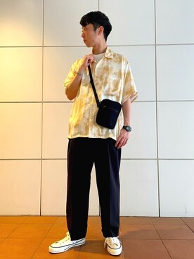 「CONVERSE TOKYO（コンバーストウキョウ）のアイテム（スラックス）」を使った、MARUさん（メンズ・175cm）の春コーディネート