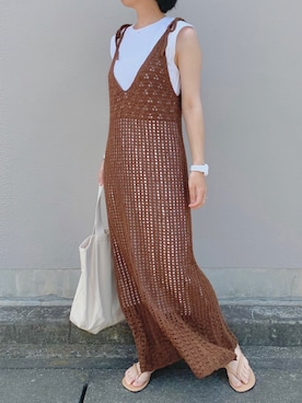「透かし編みニット」｜「アイテム（ビーチサンダル）」を使った、akariさん（レディース・162cm）の夏コーディネート