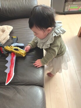 「アイテム（スタイ/よだれかけ、グリーン系）」を使った、Ashleyさん（キッズ・80cm）の冬コーディネート