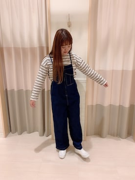 「Samansa Mos2 blue（サマンサモスモスブルー）のアイテム（オールインワン・サロペット）」を使った、Miwaさん（レディース・162cm）の秋コーディネート