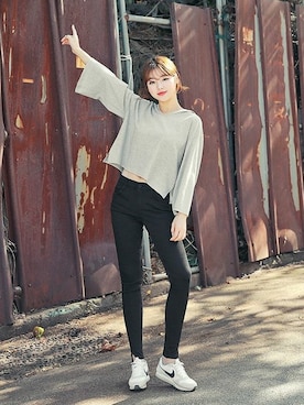 「HOTPING（ホッピン）のアイテム（パンツ）」を使った、HOTPINGさん（レディース・163cm）の秋コーディネート