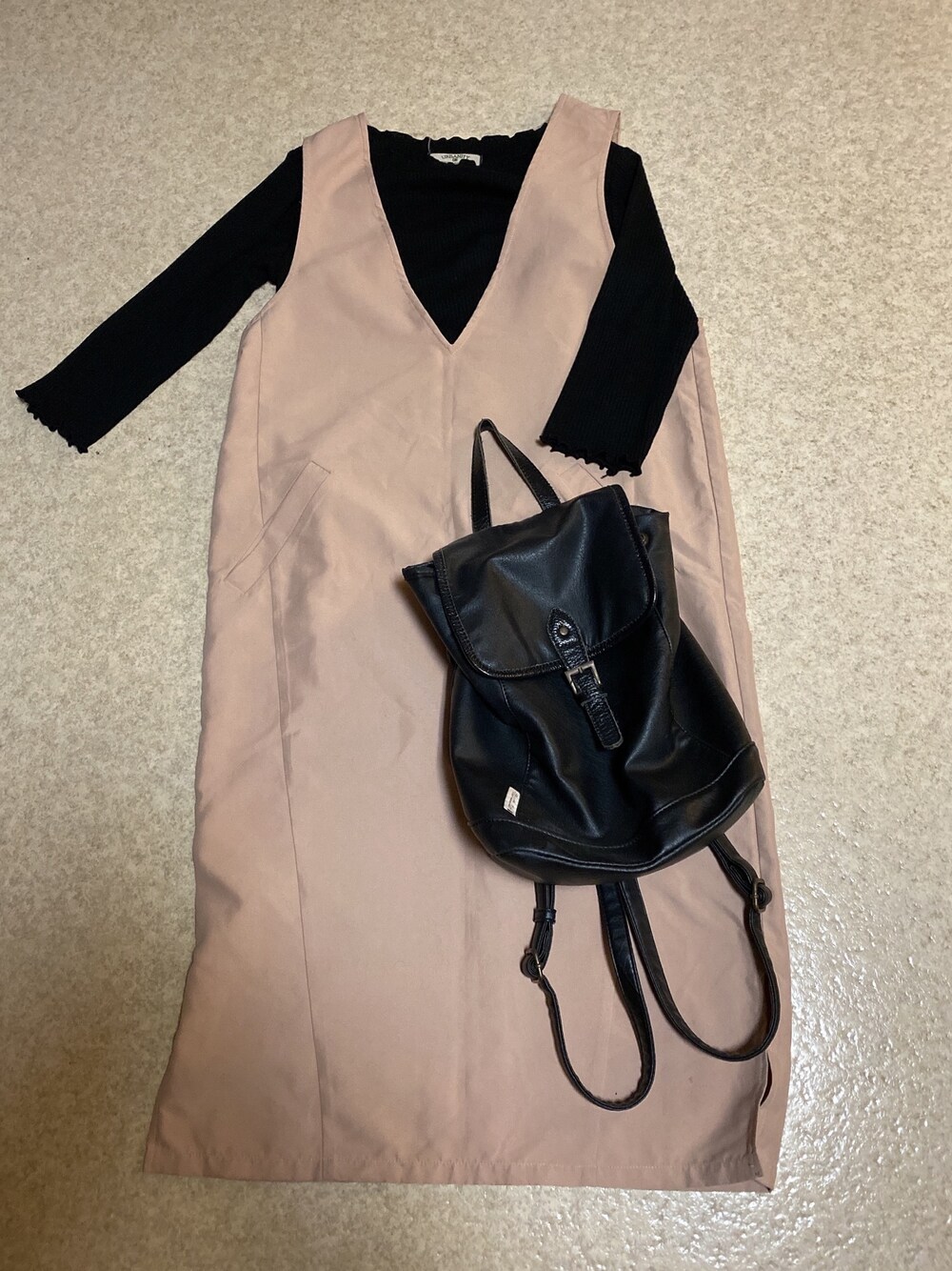「婦人科Style、これが私をアゲる服、プチプラコーデ」｜「no brandのアイテム（バッグ、ブラック系）」を使った、kajiko88さん（レディース・153cm）の春コーディネートの1枚目の写真