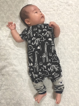 「アイテム（ロンパース、ブラック系）」を使った、mariさん（キッズ・60cm）の夏コーディネート