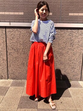 「アイテム（サンダル、ゴールド系）」を使った、葵さん（レディース・159cm）の春コーディネート