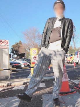 「THE CASUAL（カジュアル）のアイテム（ライダースジャケット）」を使った、マフッシさん（メンズ・173cm）の冬コーディネート