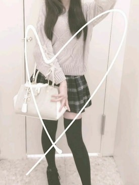 「MAJESTIC LEGON（マジェスティックレゴン）のアイテム（トップス、グレー系）」を使った、さくら🌸小櫻さん（レディース・166cm）の秋コーディネート