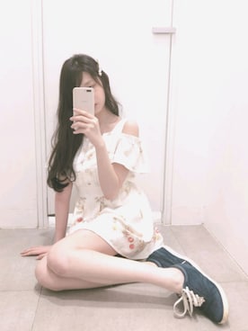 「LIZ LISA（リズリサ）のアイテム（ジャンパースカート、ホワイト系）」を使った、さくら🌸小櫻さん（レディース・166cm）の夏コーディネート