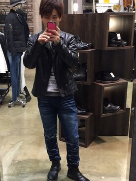 「AZUL by moussy（アズールバイマウジー）のアイテム（ライダースジャケット）」を使った、たまけんさん（メンズ・171cm）の冬コーディネート