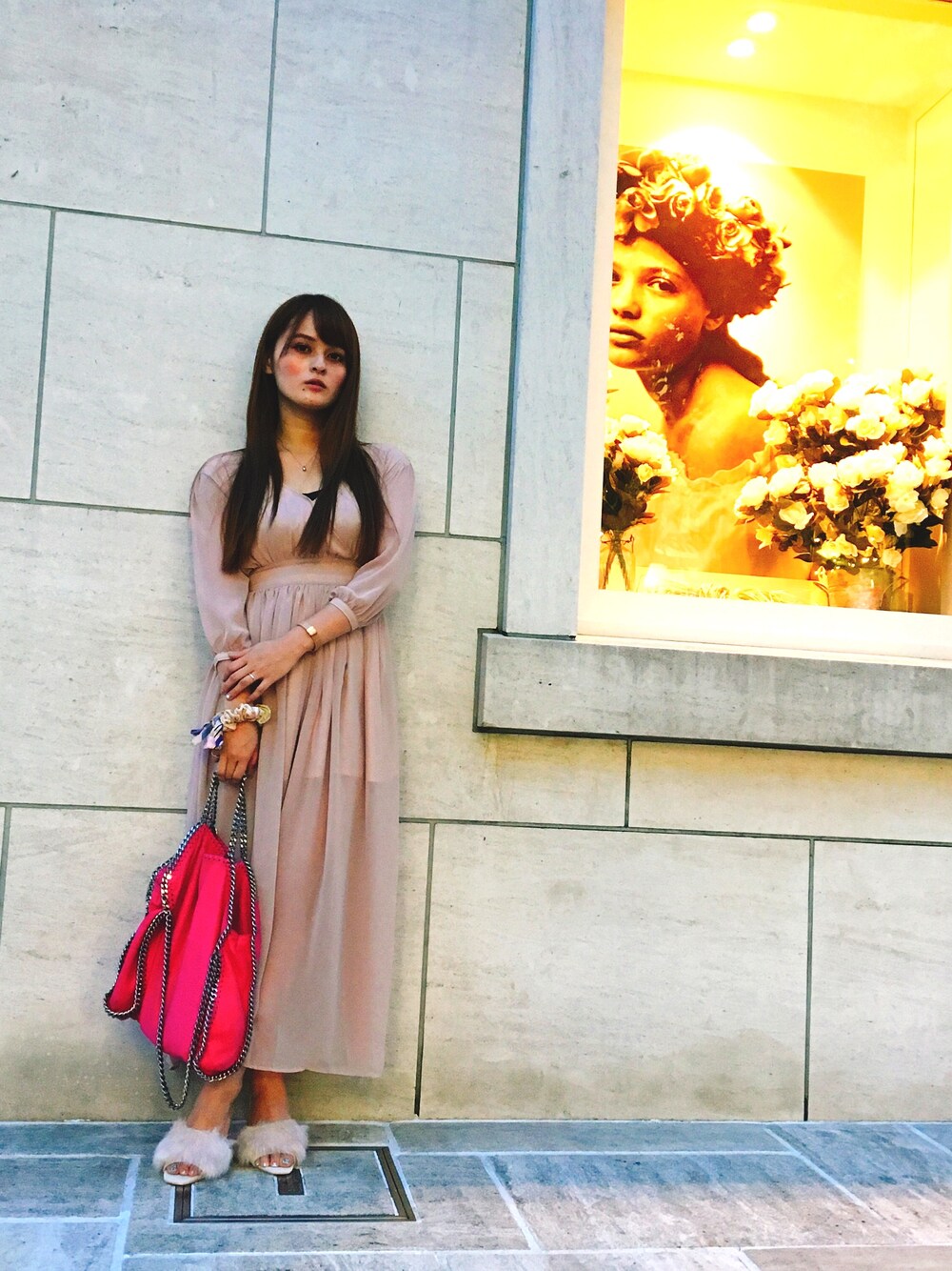 「Darich、大人sexy、sexy」｜「darichのアイテム（ワンピース、ベージュ系）」を使った、Kaori Okuyamaさん（レディース・155cm）の秋コーディネートの1枚目の写真