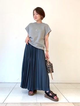 「ASTRAET（アストラット）のアイテム（スウェット）」を使った、HONOMIさん（レディース・159cm）の夏コーディネート