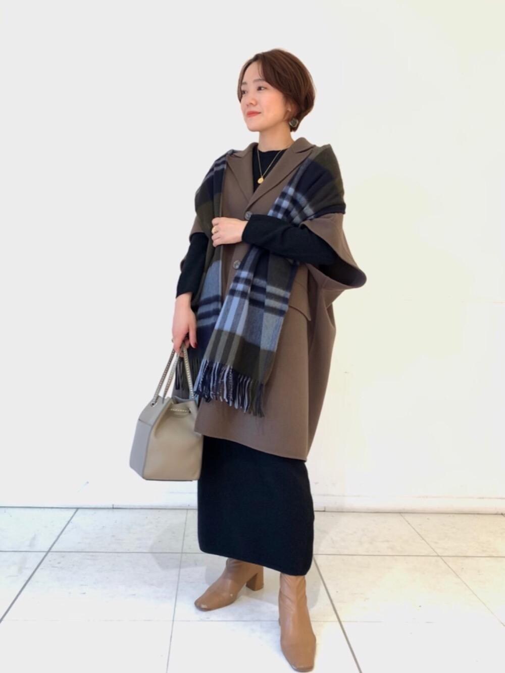 「Joshua Ellisの一部別注＜Joshua Ellis（ジョシュア エリス）＞BLACKWATCH ストール†（ストール/ショール、ブルー系）」を使った、HONOMIさん（レディース・159cm）の秋コーディネートの1枚目の写真