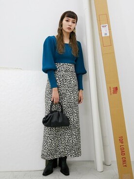 SLY officialさんの「SQUARE NECK PUFF SLEEVE トップス」を使ったコーディネート