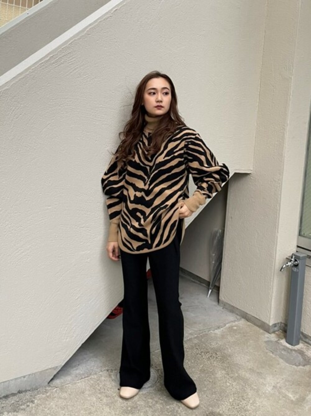 SLY 【THROW】ZEBRA MG TURTLE トップス THROW by SLY（スローバイスライ）の「【THROW】ZEBRA MG TURTLE