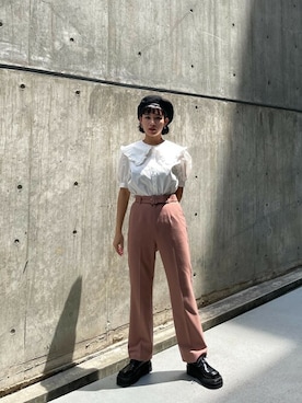 「襟付きトップス」｜「アイテム（スラックス）」を使った、SLY officialさん（レディース・159cm）の秋コーディネート
