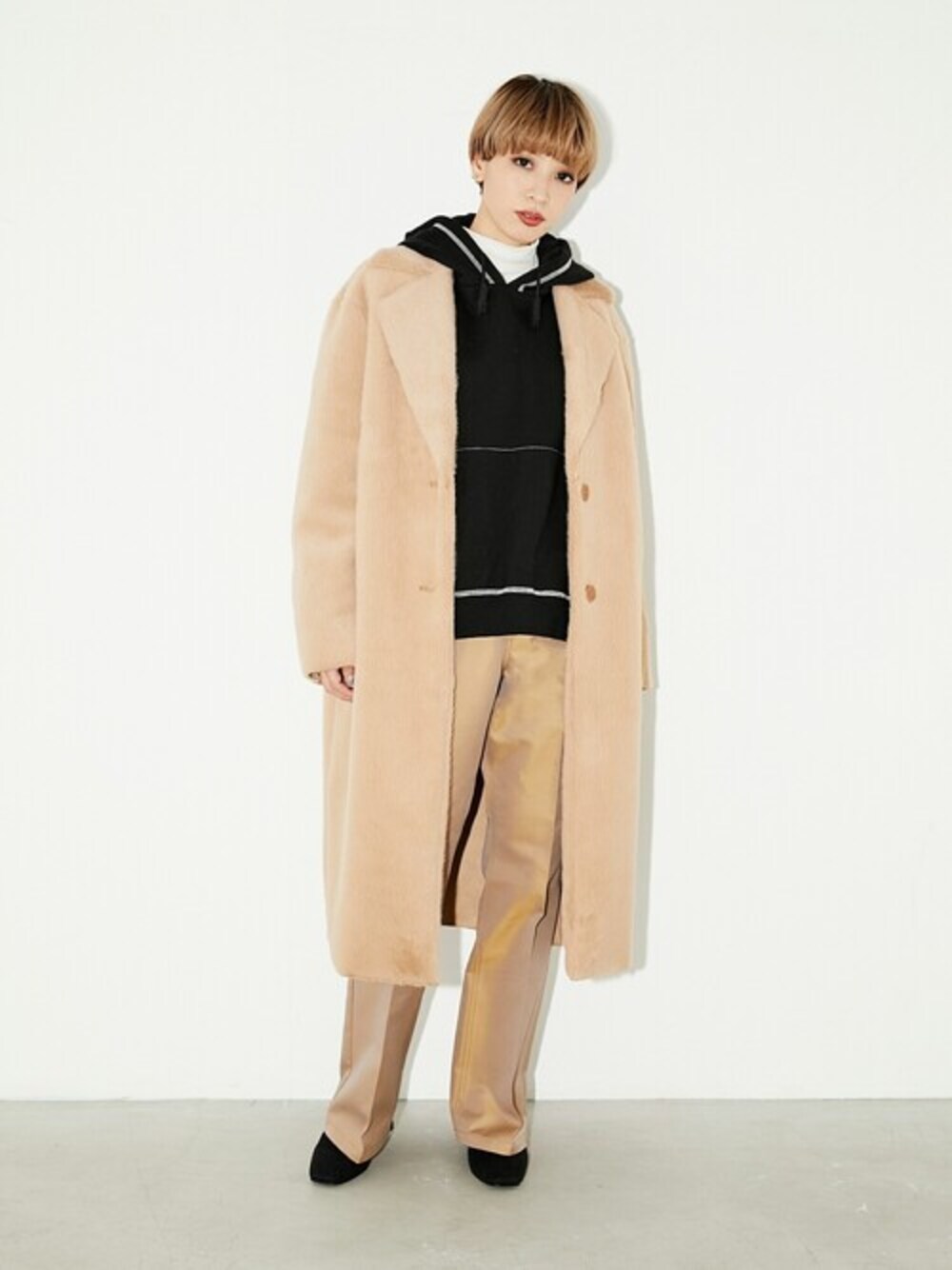 THROW by SLY（スローバイスライ）の「THROW FAUX FUR OVER TAILOR 