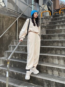 「ワントーンスタイル」｜SLY officialさん（レディース・160cm）の冬コーディネート