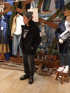 「MANASTASH（マナスタッシュ）のアイテム（デニムパンツ）」を使った、伊藤さん（メンズ・165cm）の春コーディネート