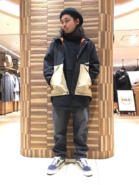 「MANASTASH（マナスタッシュ）のアイテム（ナイロンジャケット）」を使った、伊藤さん（メンズ・165cm）の冬コーディネート
