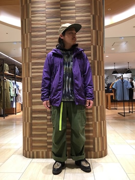 「MANASTASH（マナスタッシュ）のアイテム（マウンテンパーカー）」を使った、伊藤さん（メンズ・165cm）の春コーディネート