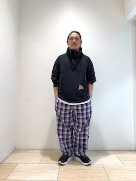 「and wander」｜伊藤さん（メンズ・165cm）の夏コーディネート