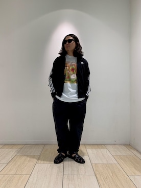 「コラボTシャツ」｜「アイテム（ジャケット/アウター）」を使った、伊藤さん（メンズ・165cm）の夏コーディネート