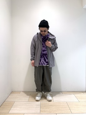 「and wander（アンドワンダー）のアイテム（マウンテンパーカー）」を使った、伊藤さん（メンズ・165cm）の春コーディネート