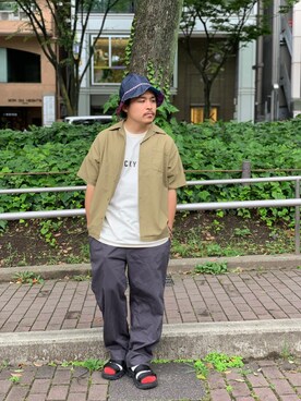 「FUNG（ファング）のアイテム（トップス）」を使った、伊藤さん（メンズ・165cm）の夏コーディネート