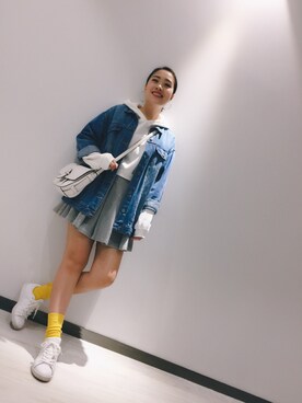 「adidas（アディダス）のアイテム（スニーカー、ホワイト系）」を使った、athena*何静さん（レディース・163cm）の冬コーディネート