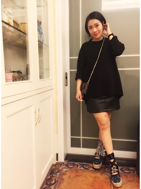 「LOUIS VUITTON（ルイヴィトン）のアイテム（ショルダーバッグ、ブラウン系）」を使った、athena*何静さん（レディース・163cm）の春コーディネート