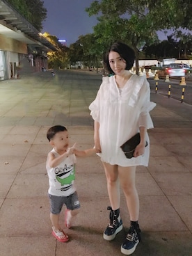 「miu miu（ミュウミュウ）のアイテム（バレエシューズ、ブルー系）」を使った、athena*何静さん（レディース・163cm）の夏コーディネート