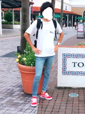 「MARGARET HOWEEL」｜「アイテム（アクセサリー）」を使った、成宮  雷斗さん（メンズ・180cm）の夏コーディネート