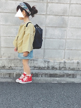 「赤コンバース」｜「アイテム（ノーカラージャケット）」を使った、hiiiiさん（キッズ・100cm）の春コーディネート