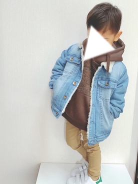 「petit main（プティマイン）のアイテム（デニムジャケット）」を使った、hiiiiさん（キッズ・90cm）の冬コーディネート