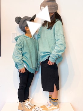 「RADCHAP（ラッドチャップ）のアイテム（パーカー）」を使った、hiiiiさん（キッズ・122cm）の冬コーディネート