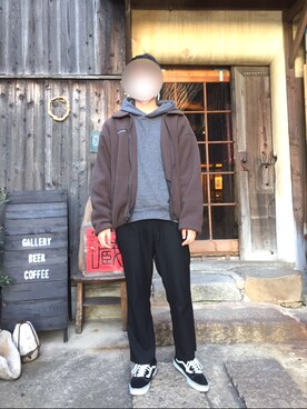 「THEE（シー）のアイテム（パンツ）」を使った、アンディーさん（メンズ・174cm）の冬コーディネート